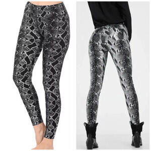 Zenana Snake Print Leggings S / M Black/Silver Yoga Athletic Pants New Mob wife